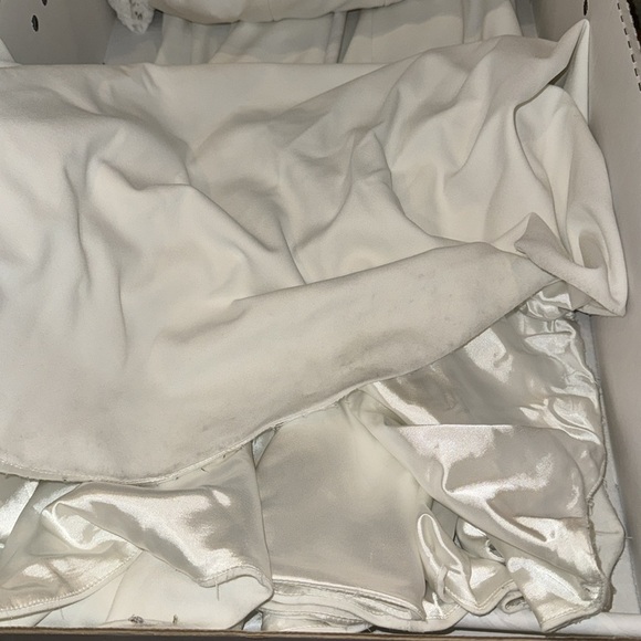 BHLDN Providence Wedding Dress - Picture 4 of 6